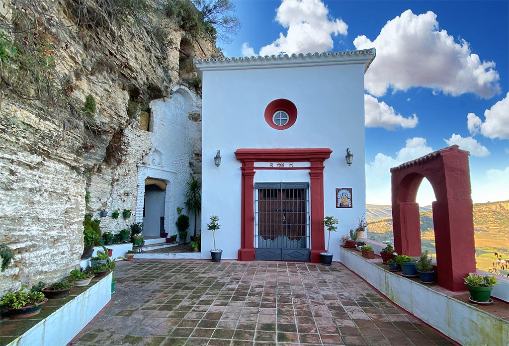 Ermita rupestre de la Virgen de la Cabeza en Ronda