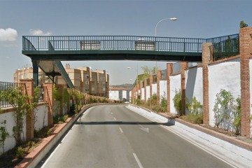 Pasarela peatonal de la Calle Sevilla en Ronda