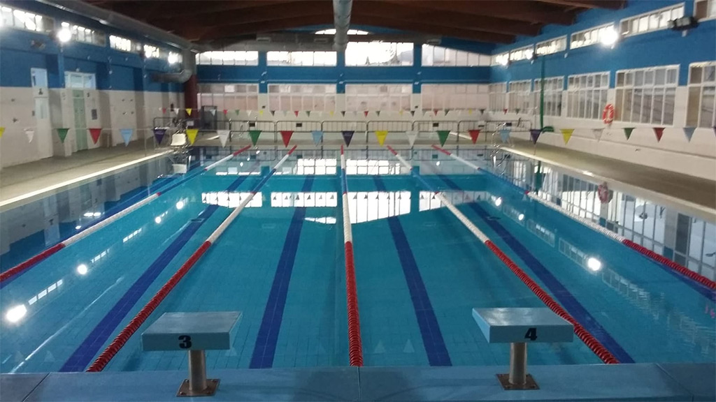 Piscina Municipal Cubierta de El Fuerte en Ronda